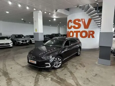 Usado VW Passat Executive 218 CV (160 kW) 2021 Negro Utilitario