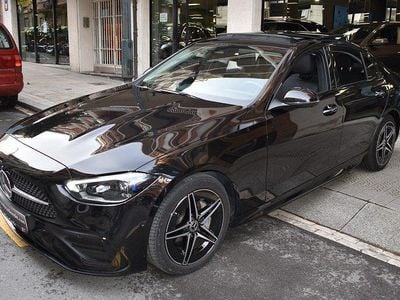 Negro obsidiana Usado 2025 Mercedes C300e Premium Berlina | 49.999 € (Precio justo)