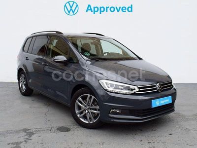 Gris / plata Usado 2025 VW Touran Monovolumen | 40.950 € (Caro)