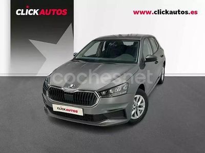 Gris Usado 2025 Skoda Fabia Essence Utilitario | 16.200 € (Precio justo)