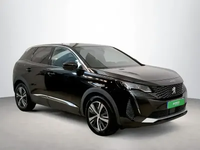 Usado Peugeot 3008 Allure 131 CV (96 kW) 2023 Negro SUV