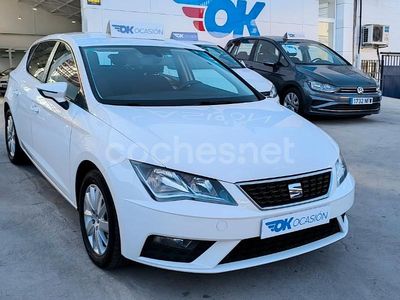 Usado Seat Leon Reference 115 CV (84 kW) 2019 Blanco Berlina
