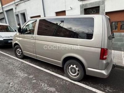 Usado VW Multivan Edition 114 CV (83 kW) 2013 Gris / plata Monovolumen