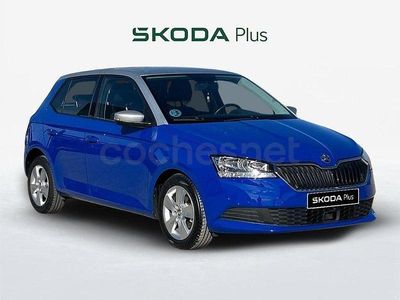 Usado Skoda Fabia 95 CV (69 kW) 2021 Azul Berlina