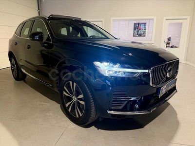 Begagnad Volvo XC60 Plus 350 HK (257 kW) 2022 Svart SUV