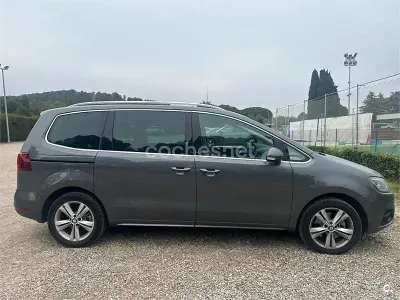 Usado Seat Alhambra 4Drive 184 CV (135 kW) 2017 Marrón Monovolumen