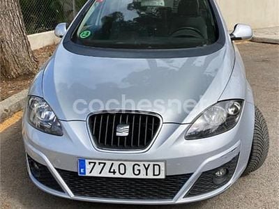Usado Seat Altea XL Style 125 CV (91 kW) 2010 Gris / plata Monovolumen
