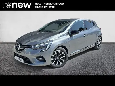 Usado Renault Clio V Techno 140 CV (102 kW) 2023 Gris Berlina