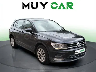 Usado VW Tiguan Edition 116 CV (85 kW) 2017 Negro SUV