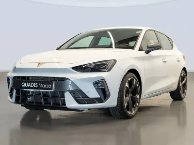 Usado Cupra Leon 150 CV (110 kW) 2025 Blanco Berlina