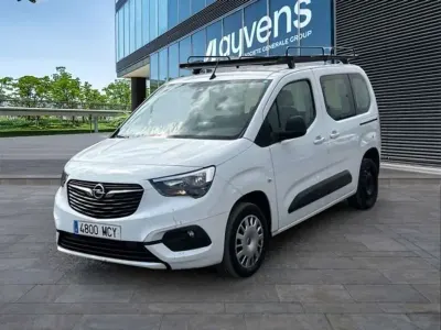 Usado Opel Combo Life Edition+ 102 CV (75 kW) 2022 Blanco Monovolumen