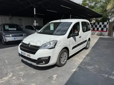 Usado Citroën Berlingo Live 75 CV (55 kW) 2016 Blanco Monovolumen