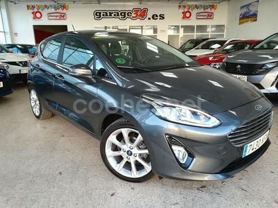 Gris / plata Usado 2017 Ford Fiesta Titanium Berlina | 10.500 € (Un poco caro)