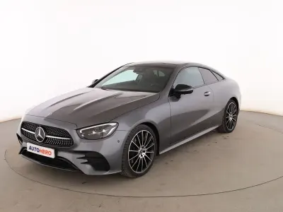 Usado Mercedes E220 AMG line 195 CV (143 kW) 2023 Gris Coupe