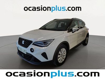 Usado Seat Arona Style Plus 110 CV (80 kW) 2021 Blanco SUV