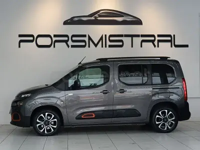 Usado Citroën e-Berlingo Shine 130 CV (95 kW) 2019 Gris / plata Monovolumen