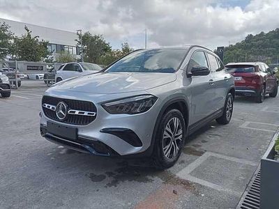 Usado Mercedes GLA250 218 CV (160 kW) 2024 Gris SUV