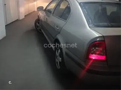 Usado Skoda Octavia 105 CV (77 kW) 2010 Beige Familiar