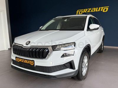 Usado Skoda Karoq Ambition 115 CV (84 kW) 2023 Blanco SUV