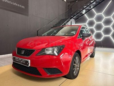 Usado Seat Ibiza Reference 90 CV (66 kW) 2015 Rojo Berlina