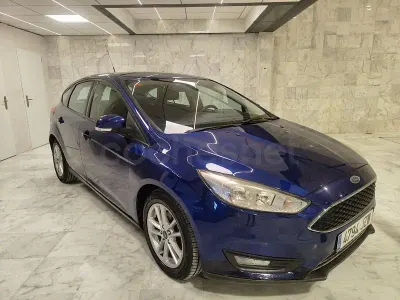 Usado Ford Focus Business Edition 125 CV (91 kW) 2017 Azul Berlina
