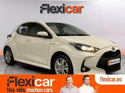Usado Toyota Yaris Hybrid Business Edition 116 CV (85 kW) 2020 Blanco