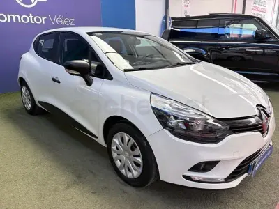 Usado Renault Clio IV LIMITED 75 CV (55 kW) 2019 Blanco Berlina