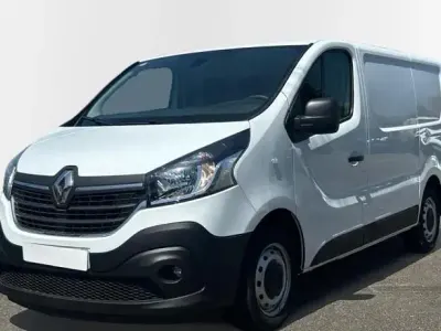 Usado Renault Trafic 120 CV (88 kW) 2021 Blanco Monovolumen