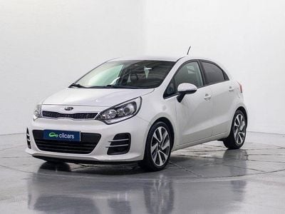 Blanco Usado 2016 Kia Rio | 8990 € (Precio justo)