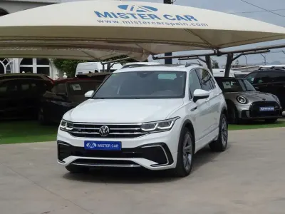 Käytetty VW Tiguan R-line 150 HP (110 kW) 2022 Valkoinen Katumaasturi