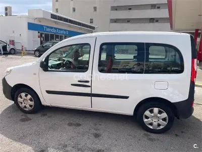 Usado Renault Kangoo 75 CV (55 kW) 2019 Blanco Monovolumen