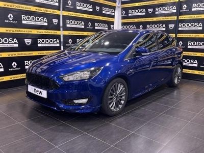 Azul Usado 2016 Ford Focus ST-Line Berlina | 15.950 €