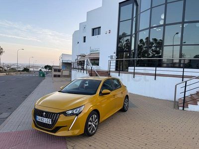 Usado Peugeot 208 Allure 100 CV (73 kW) 2020 Amarillo Utilitario