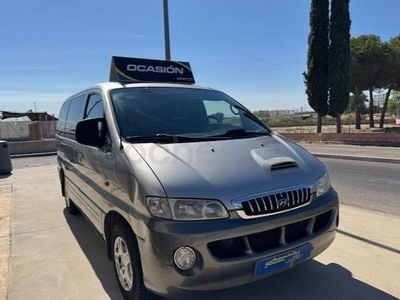 Usado Hyundai H-1 140 CV (102 kW) 2003 Gris / plata Monovolumen