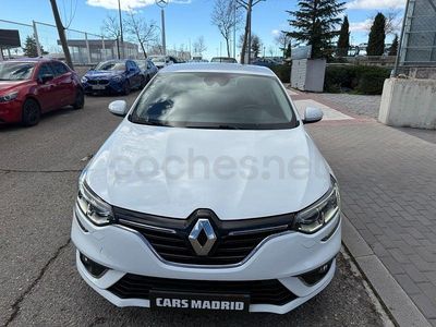 Usado Renault Mégane IV Bose Edition 140 CV (102 kW) 2019 Blanco Berlina