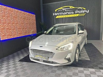 Usado Ford Focus Trend 120 CV (88 kW) 2020 Gris / plata Familiar
