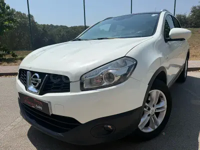 Usado Nissan Qashqai Acenta 130 CV (95 kW) 2012 Blanco SUV