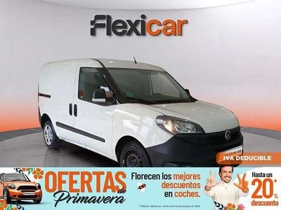 Usado Fiat Doblò Easy 95 CV (69 kW) 2022 Blanco Monovolumen