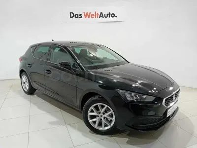Usado Seat Leon Style 116 CV (85 kW) 2025 Blanco Berlina