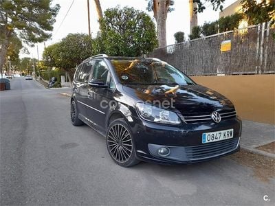 Usado VW Touran Business 105 CV (77 kW) 2015 Negro Monovolumen