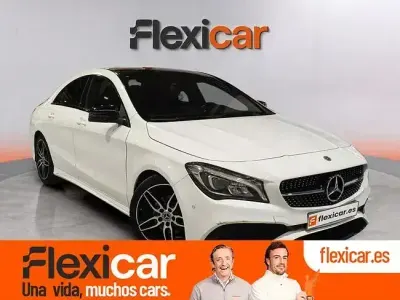 Usado Mercedes CLA180 122 CV (89 kW) 2018 Blanco Berlina