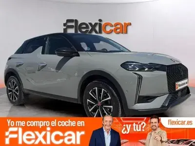 Usado DS Automobiles DS3 Crossback Performance 130 CV (95 kW) 2023 Gris SUV