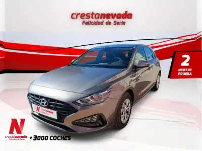 Usado Hyundai i30 110 CV (80 kW) 2021 Gris / plata
