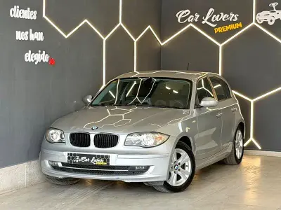 Usado BMW 118 143 CV (105 kW) 2008 Gris / plata Utilitario