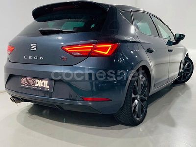 Usado Seat Leon FR 190 CV (139 kW) 2019 Gris / plata Berlina