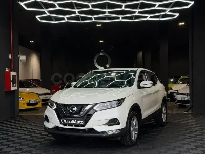 Usado Nissan Qashqai N-Connecta 116 CV (85 kW) 2018 Negro SUV