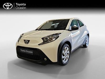 Usado Toyota Aygo X Play 72 CV (52 kW) 2024 Blanco SUV