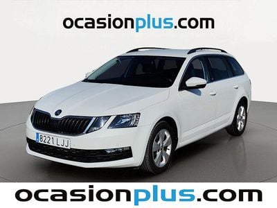 Usado Skoda Octavia Ambition 150 CV (110 kW) 2020 Blanco Familiar