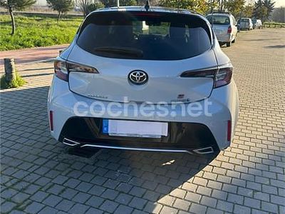 Usado Toyota Corolla 180 CV (132 kW) 2021 Gris / plata Berlina
