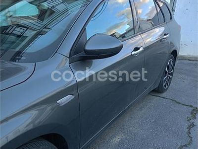 Gris / plata Usado 2017 Fiat Tipo Pop Familiar | 7500 € (Precio justo)
